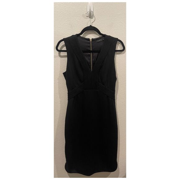 TED BAKER Saloted V-Neck Zipper Back Sleeveless Black Mini Dress - Picture 3 of 7